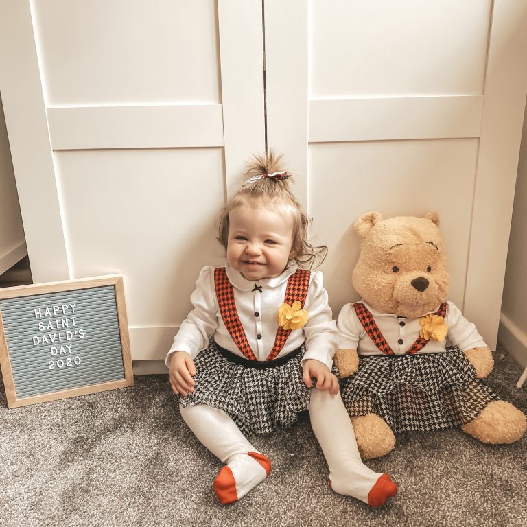 baby welsh costume