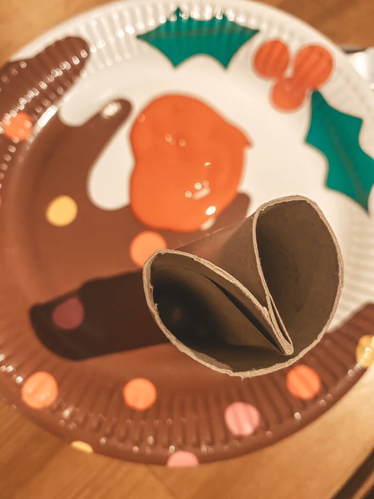 5 SUPER EASY VALENTINES CRAFTS FOR TODDLERS