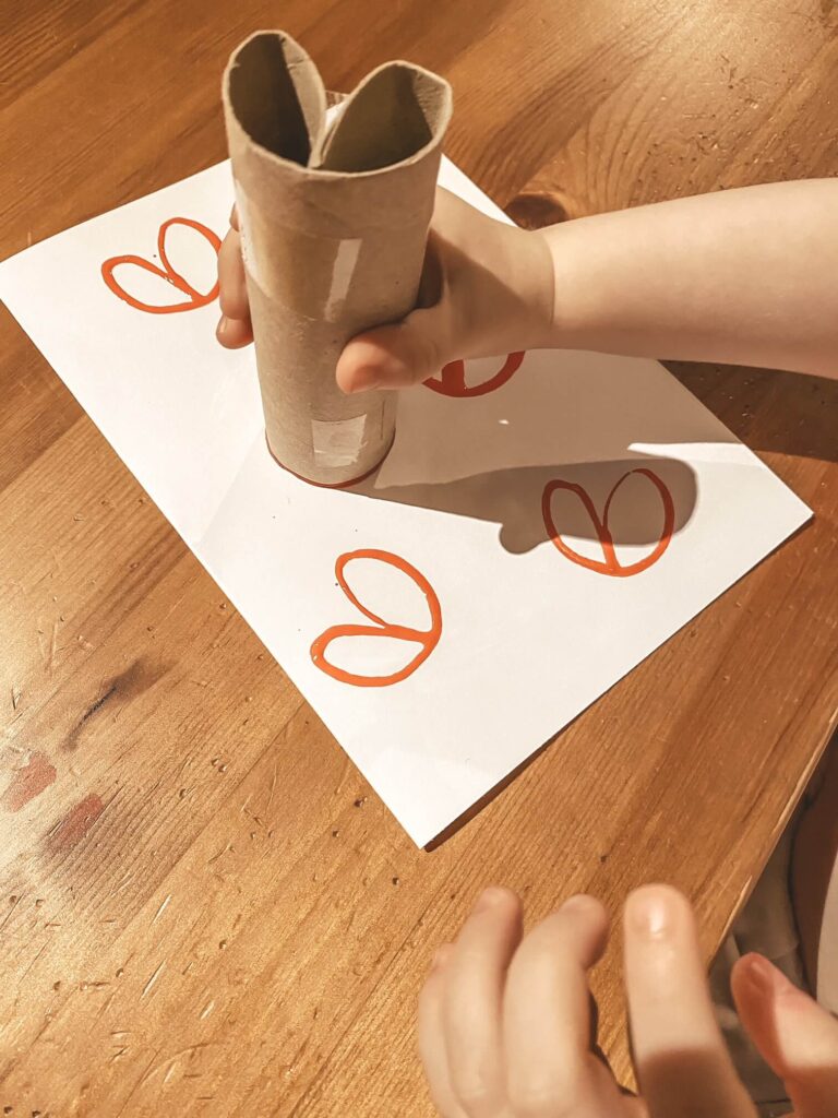 5 SUPER EASY VALENTINES CRAFTS FOR TODDLERS